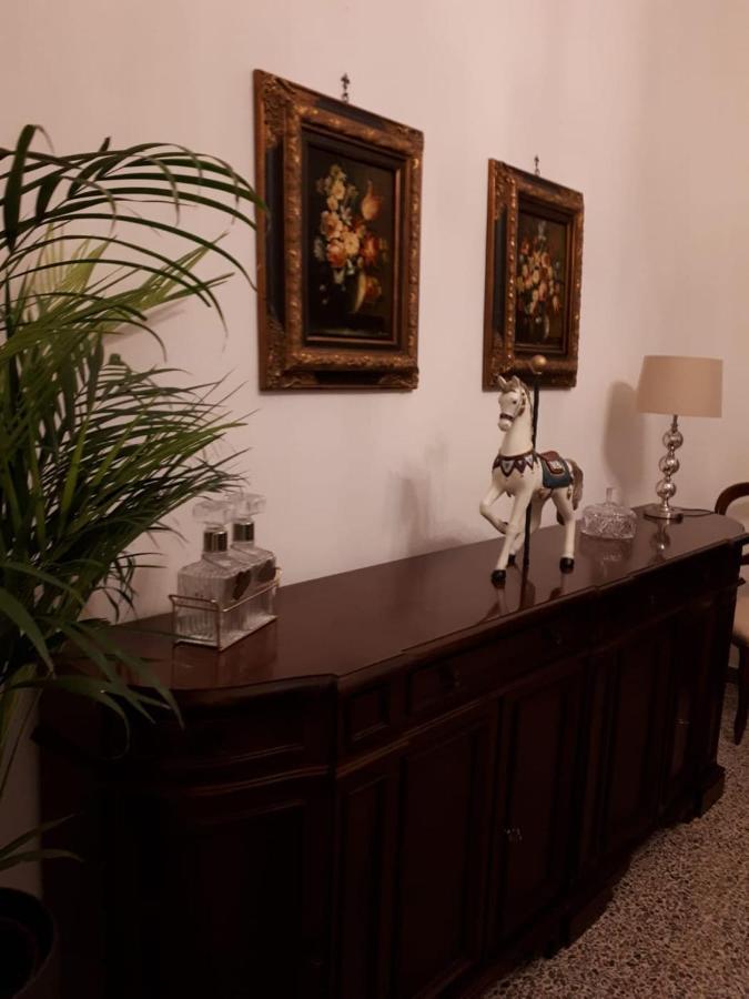 Apartament La Casa Sotto Il Castello Bracciano  Zewnętrze zdjęcie